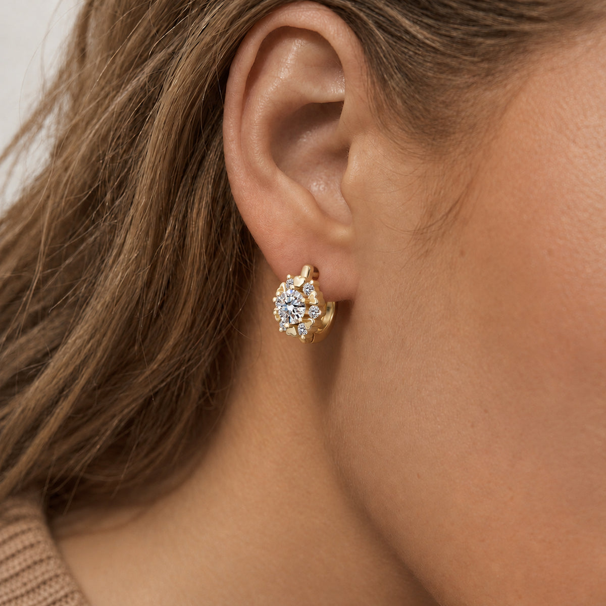 Heart Halo Zirconia Huggie Earrings