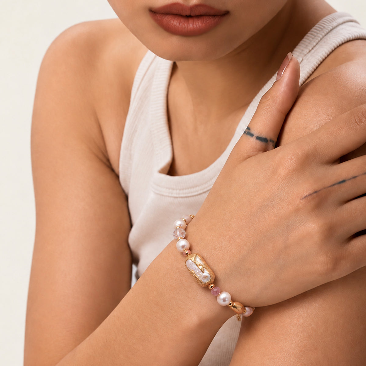 Gold-Plated Freshwater Pearl Crystal Bracelet