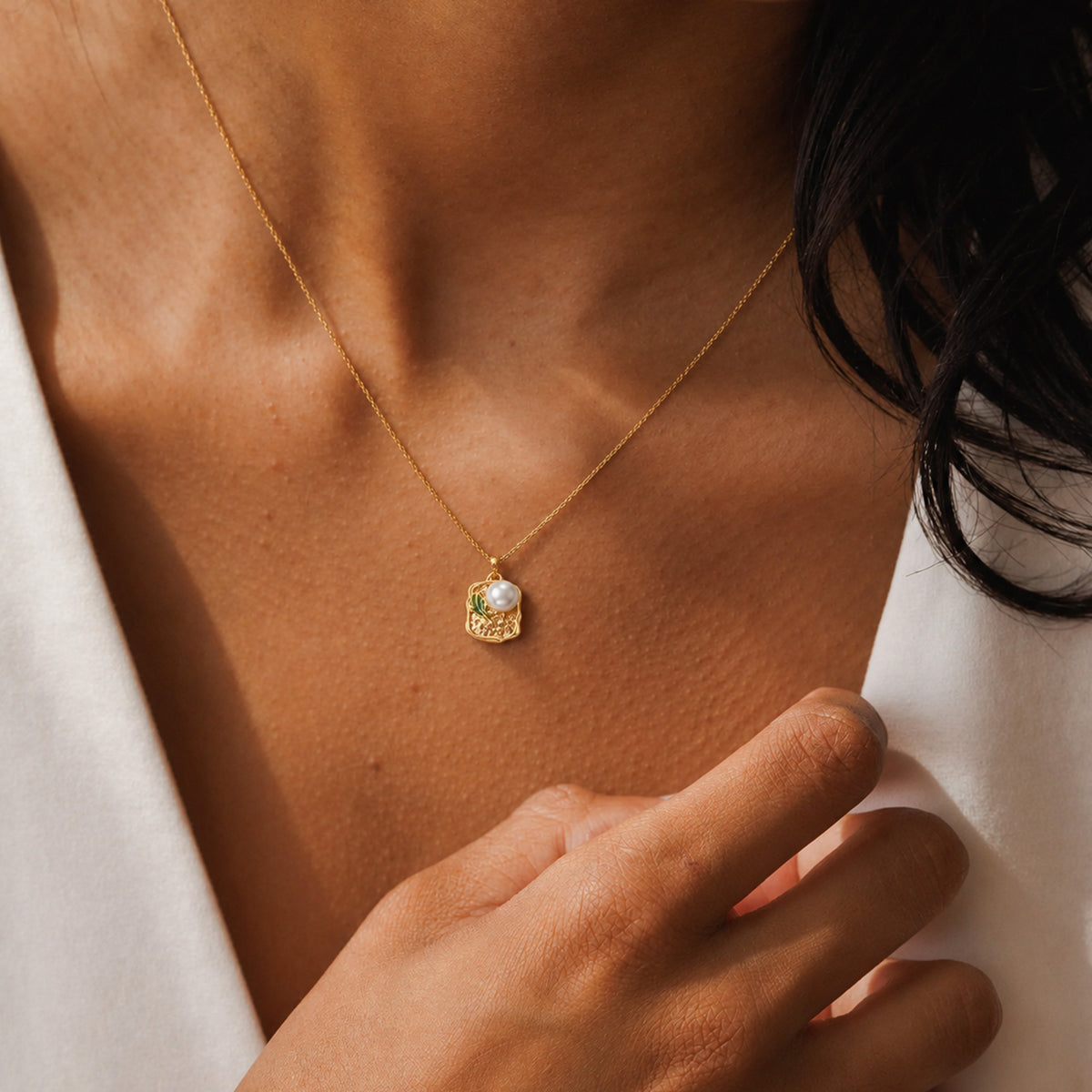 Freshwater Pearl Leaf Pendant Necklace