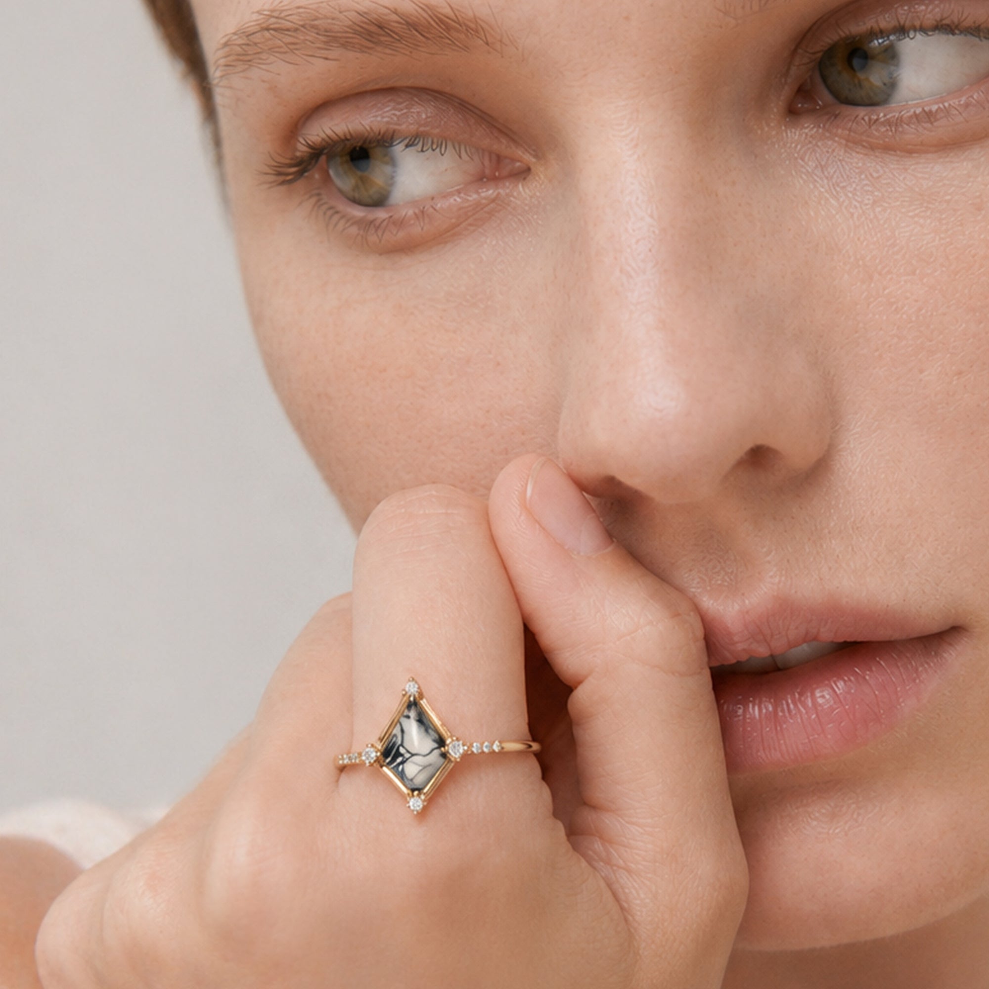 Kite Moss Agate Zircon S925 Silver Ring
