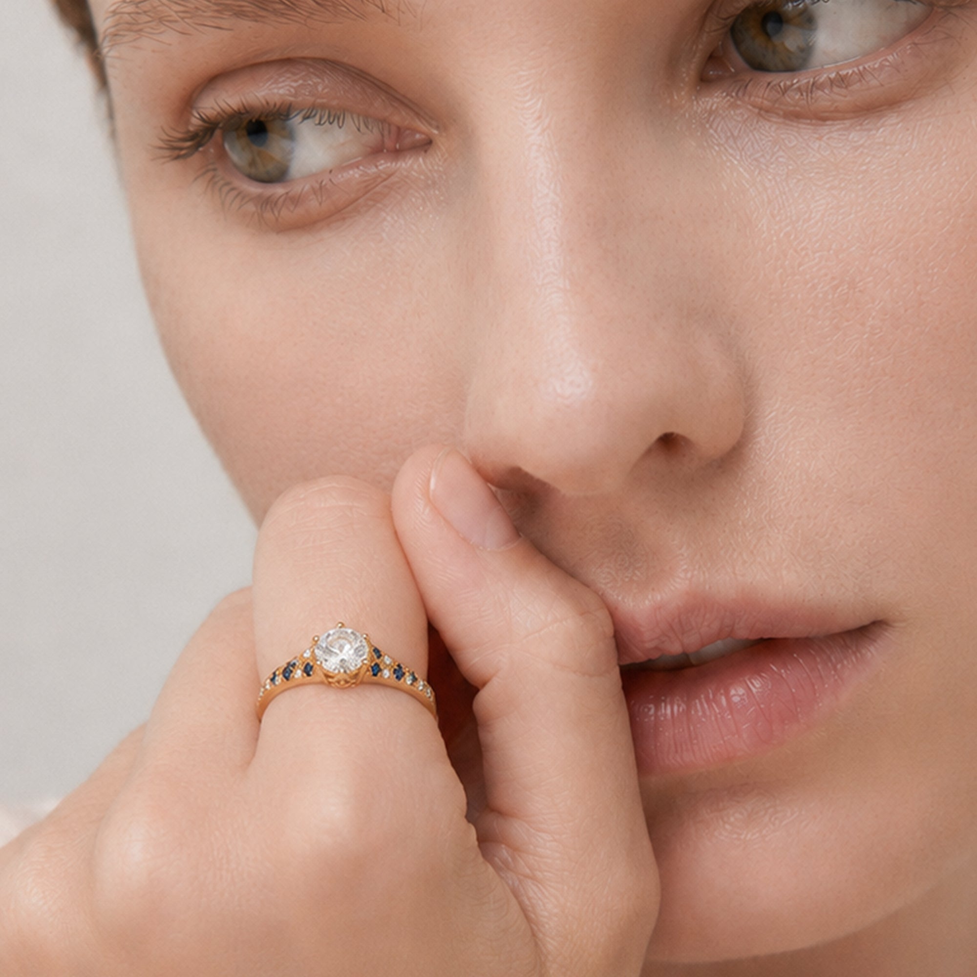 Gold-Plated S925 Round-Cut Zircon Ring