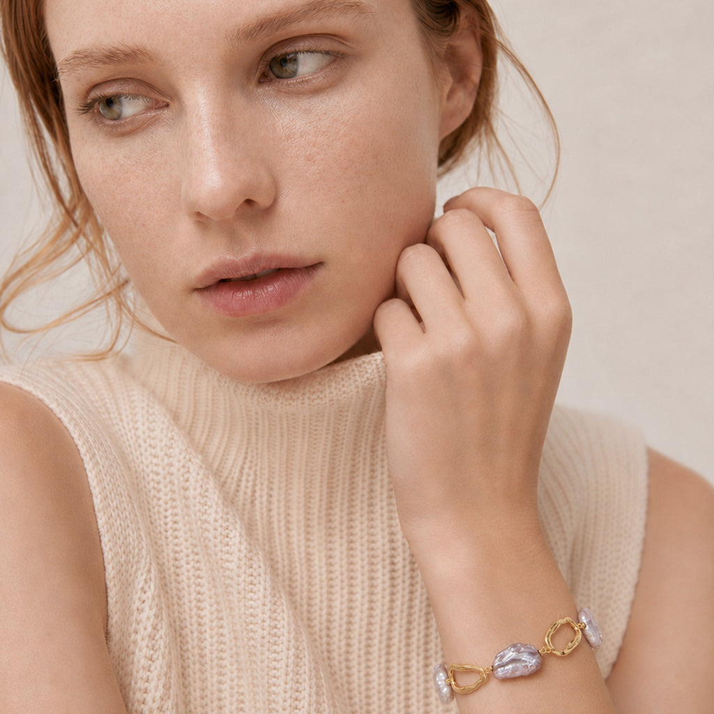 Baroque Pearl Link Bracelet in Gold