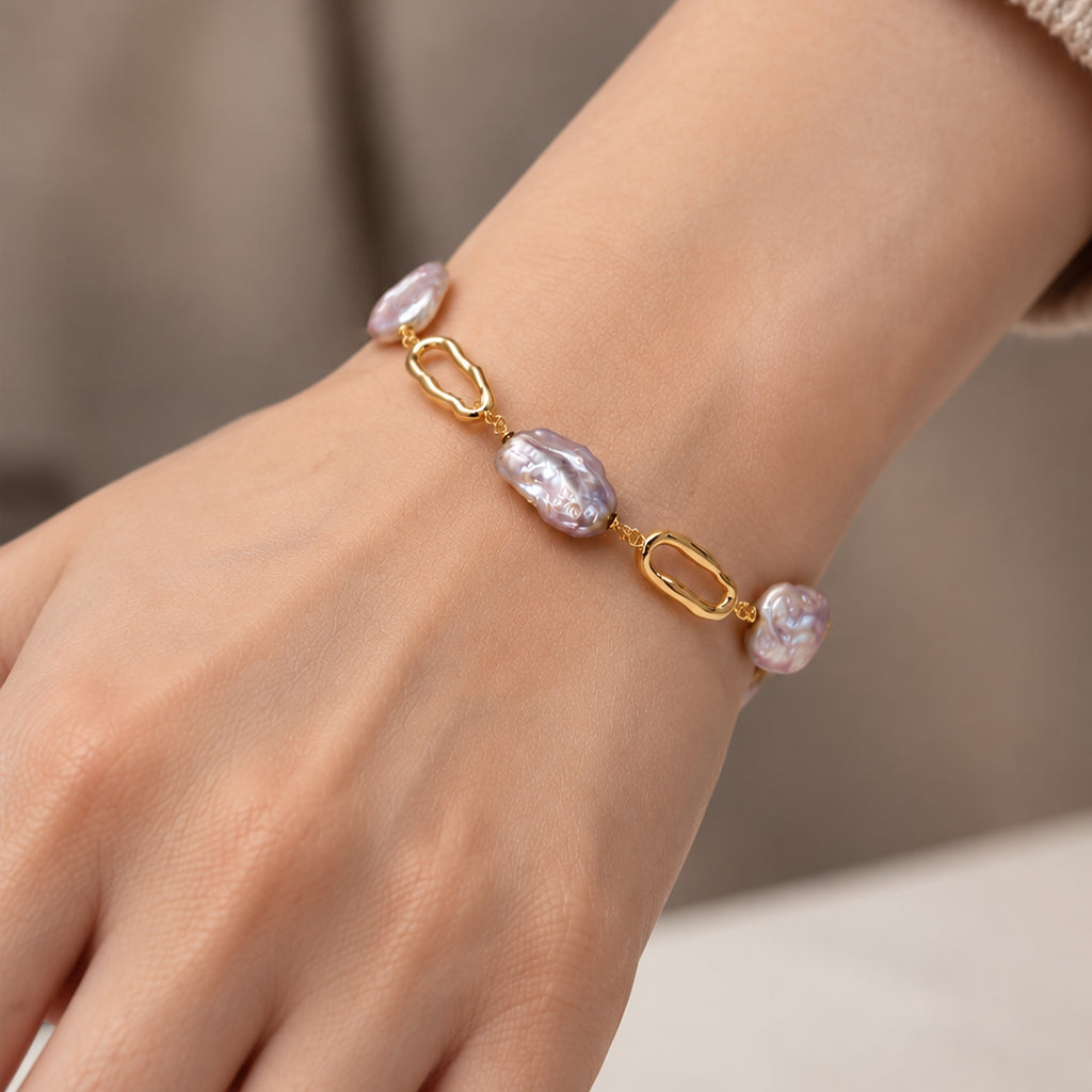 Baroque Pearl Link Bracelet in Gold
