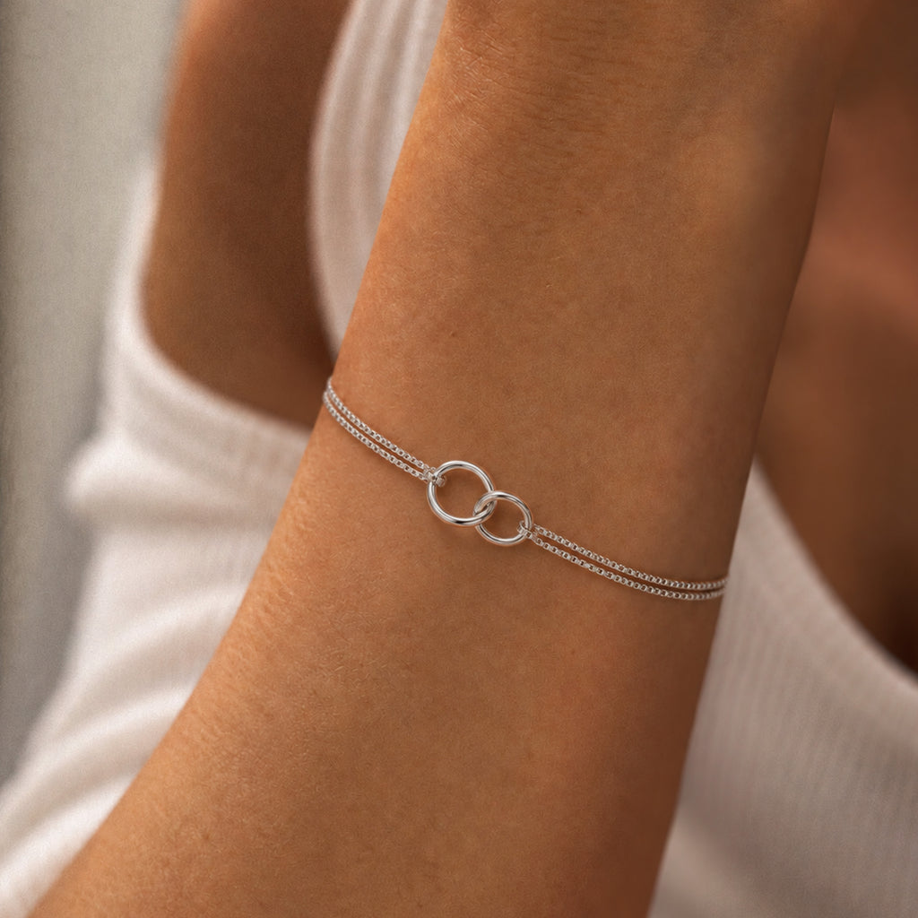 Interlocking Ring S925 Silver Chain Bracelet