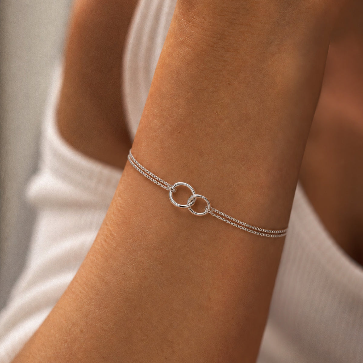 Interlocking Ring S925 Silver Chain Bracelet