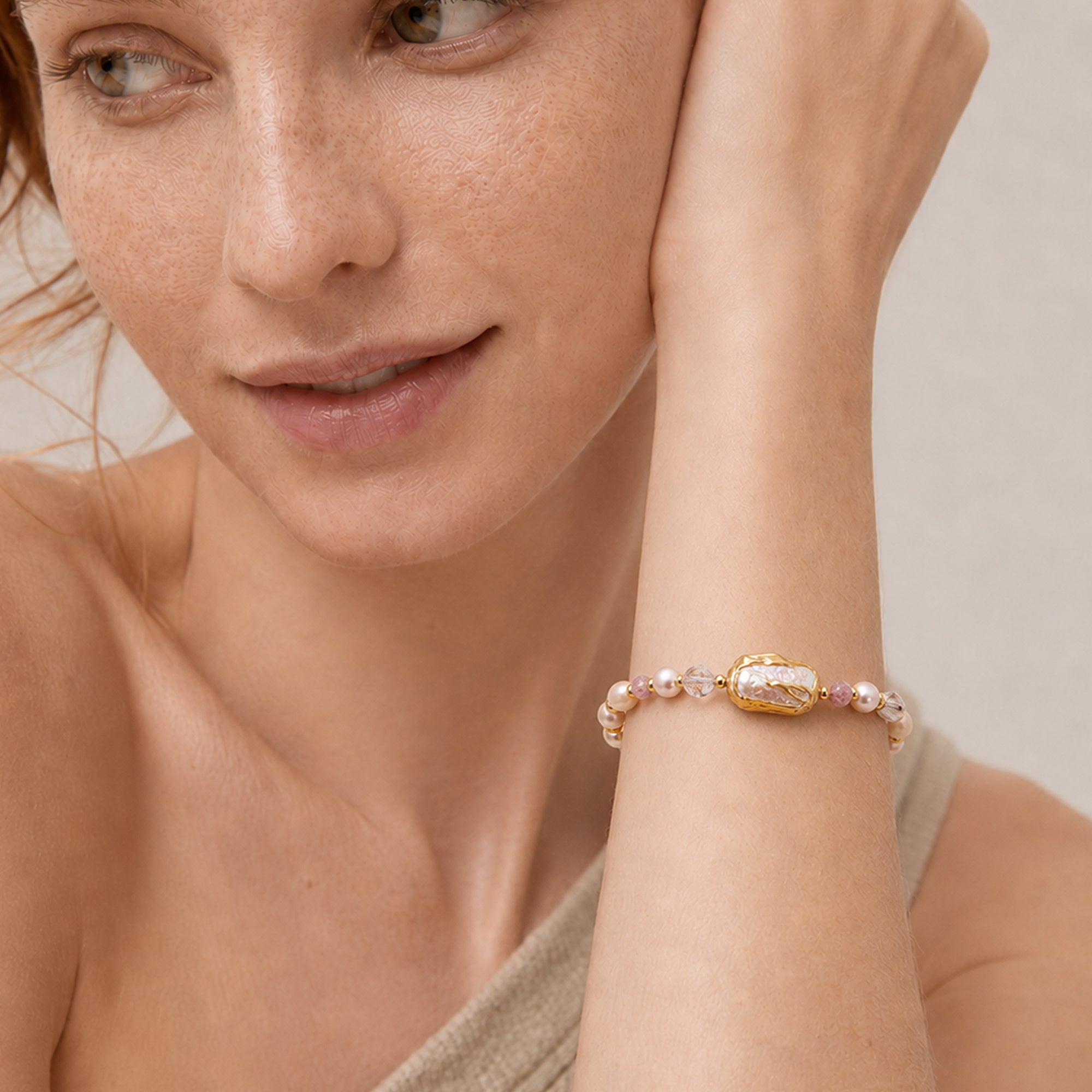 Gold-Plated Freshwater Pearl Crystal Bracelet