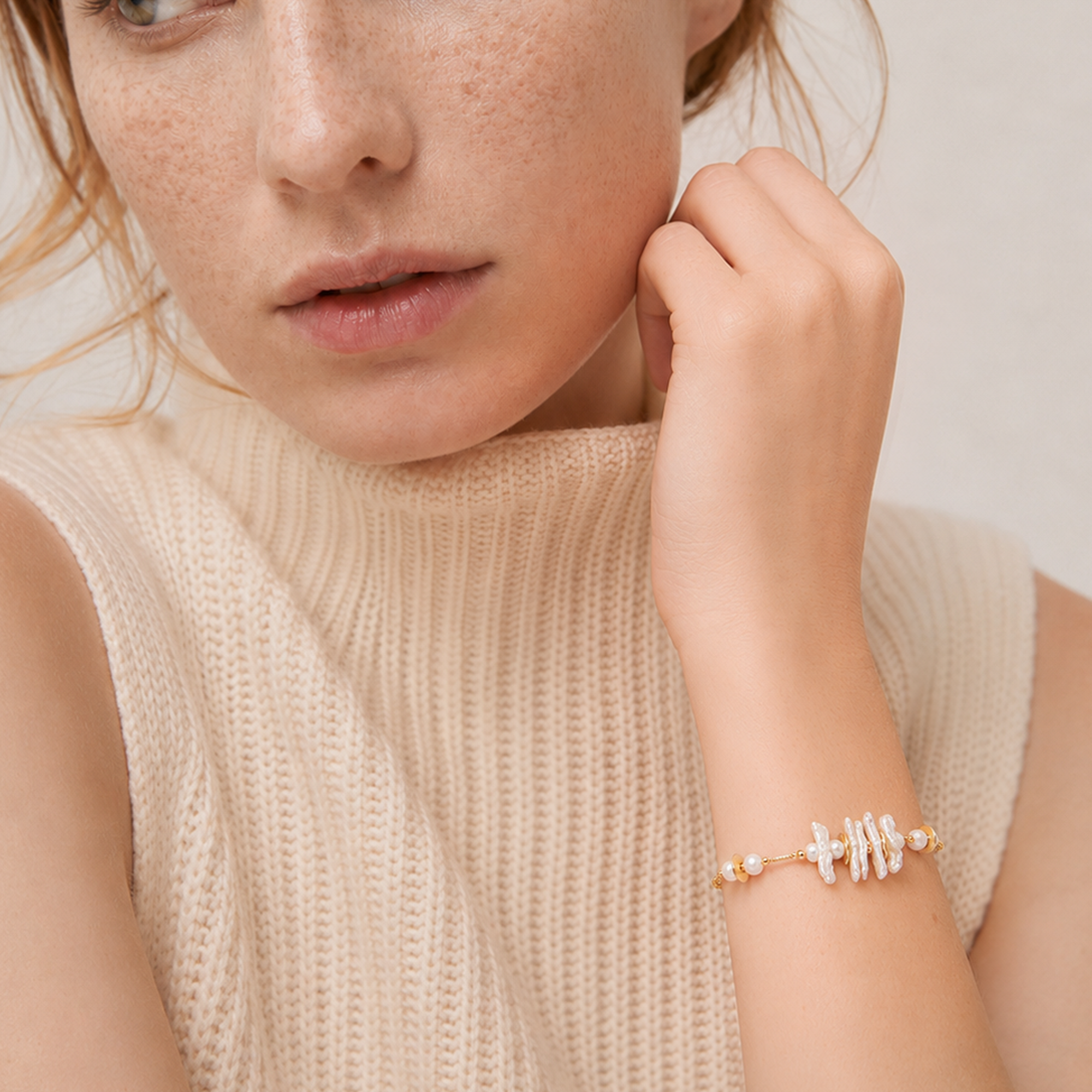 Baroque Pearl and Sculptural Disc Bracelet
