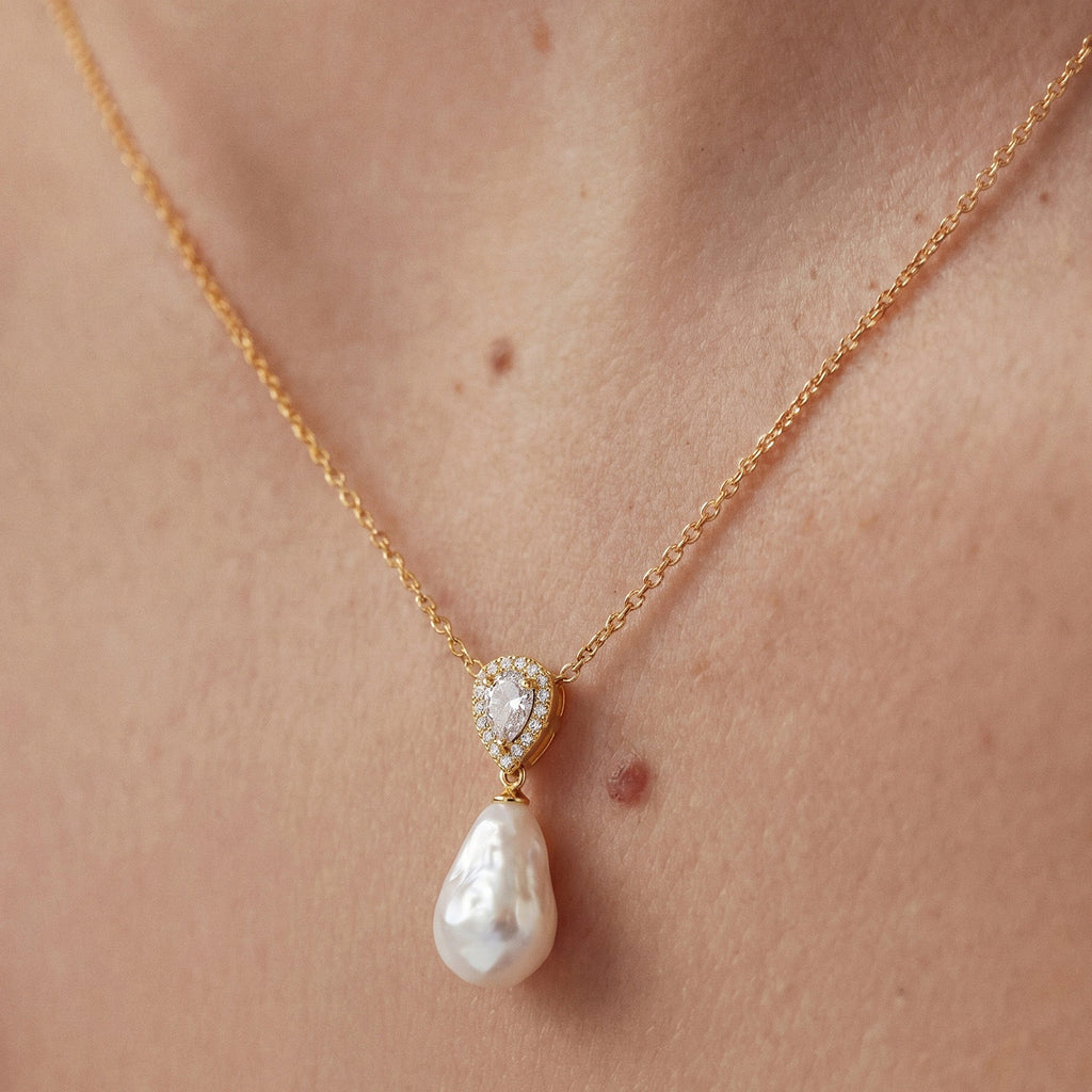 Pear-Cut Halo Freshwater Pearl Necklace