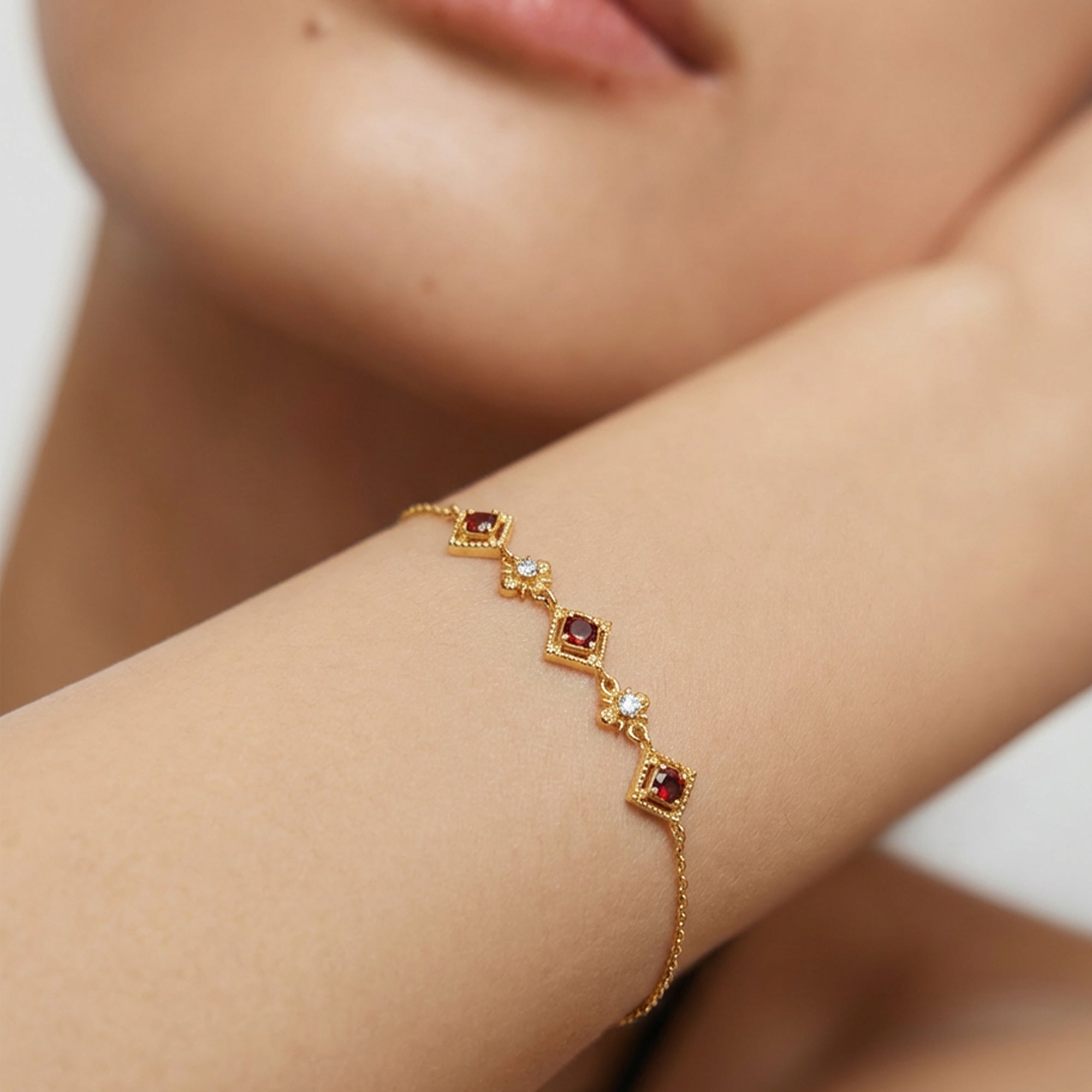 Garnet-Red Zirconia S925 Silver Chain Bracelet