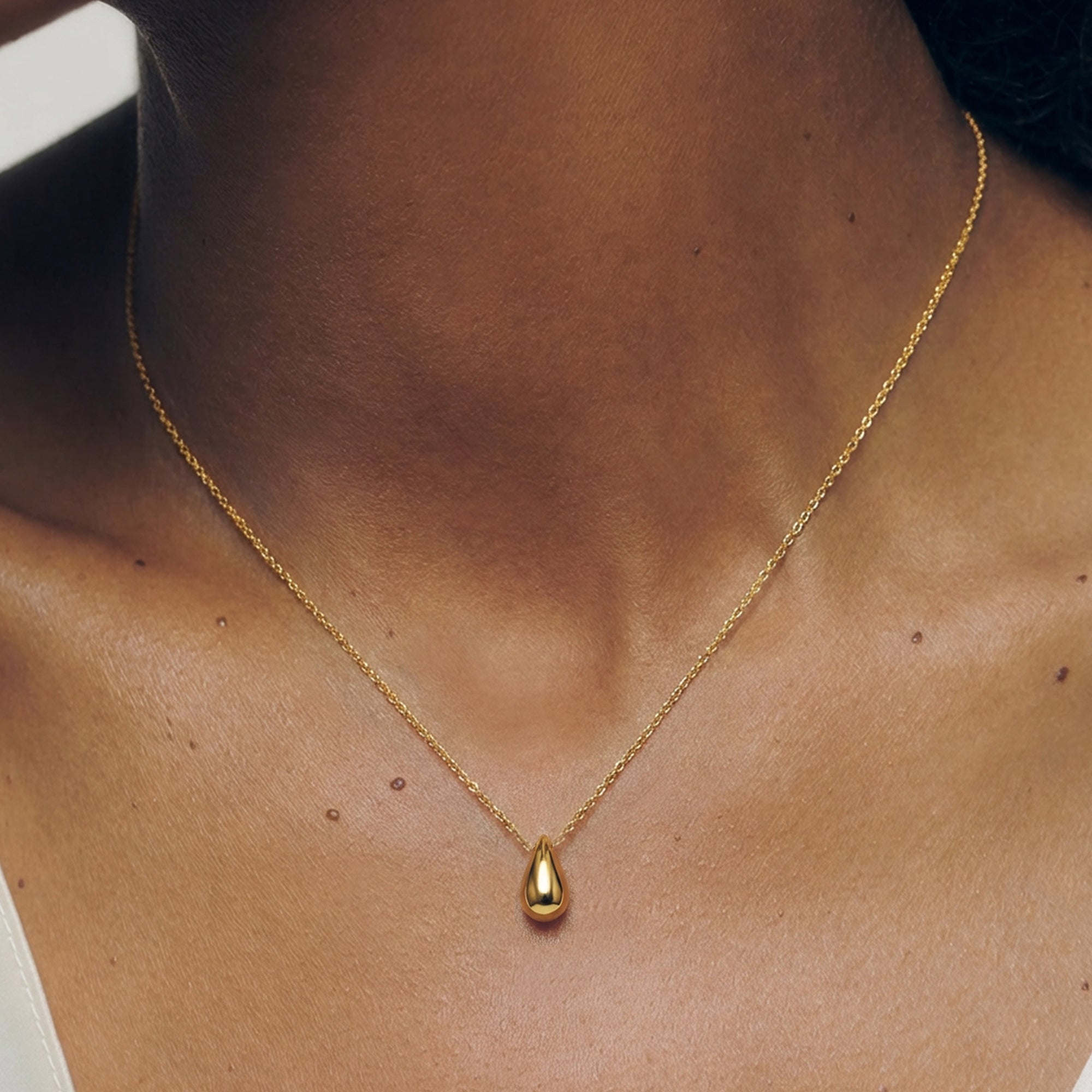 18K Gold-Plated Teardrop Necklace